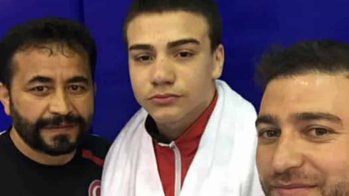 Öğrencimiz Muhammed Melih GÖKYAR Güreş U15 Milli Takımına seçildi.